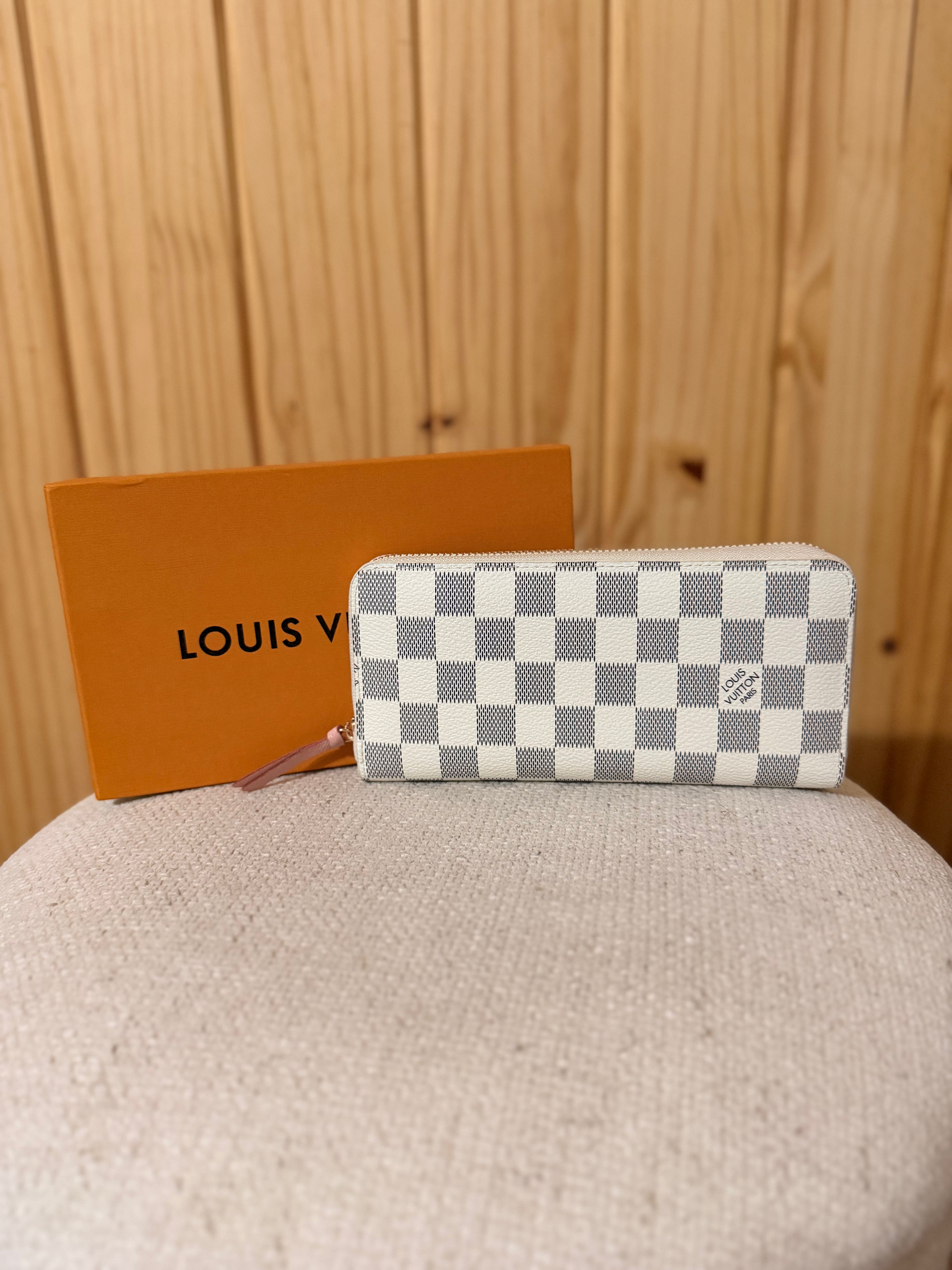 Clémence Wallet