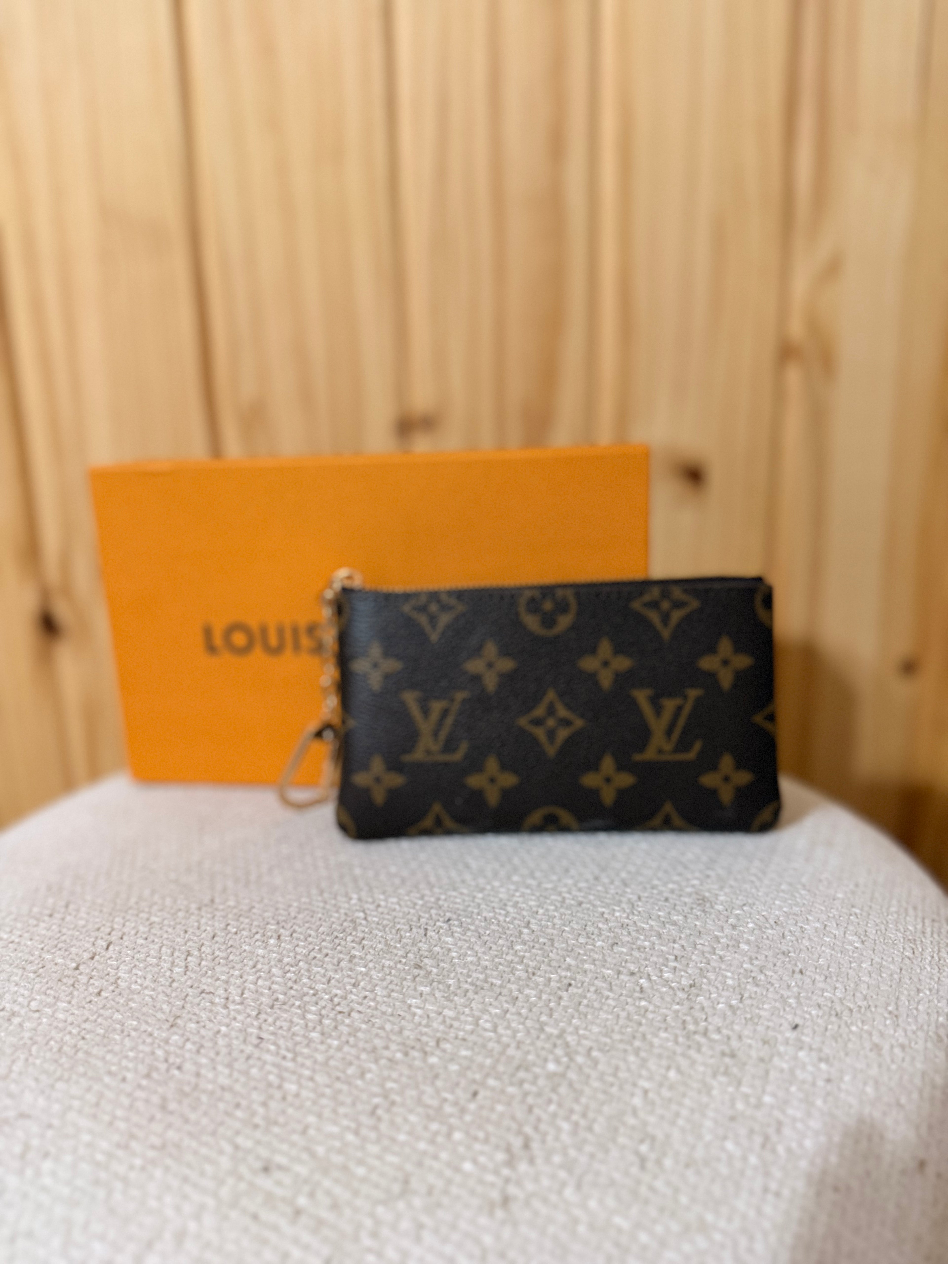 Key Pouch M