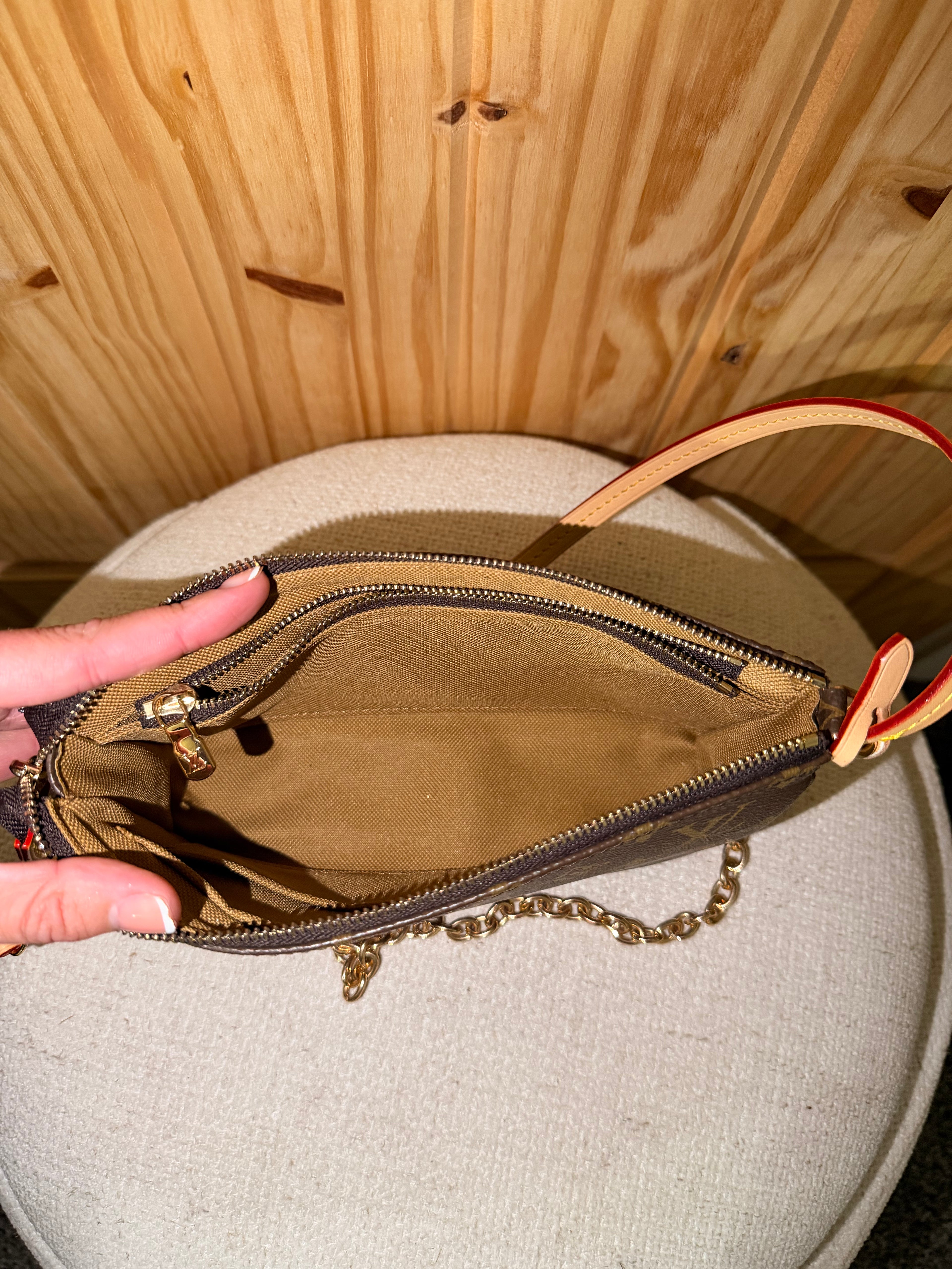 Pochette